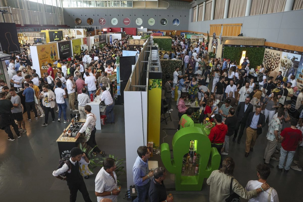 image of lisbon bar show